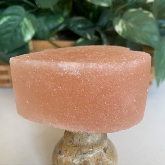 Pink Himalayan Salt Carved Heart Crystal Carving Cleansing Purification LRG 3.2" - Picture 5 of 10